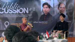 Public Discussion #2 HIMAHI FISIP Jayabaya